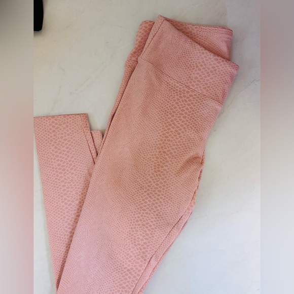 Koral Activewear Drive High Rise Leggings - Picture 2 of 8